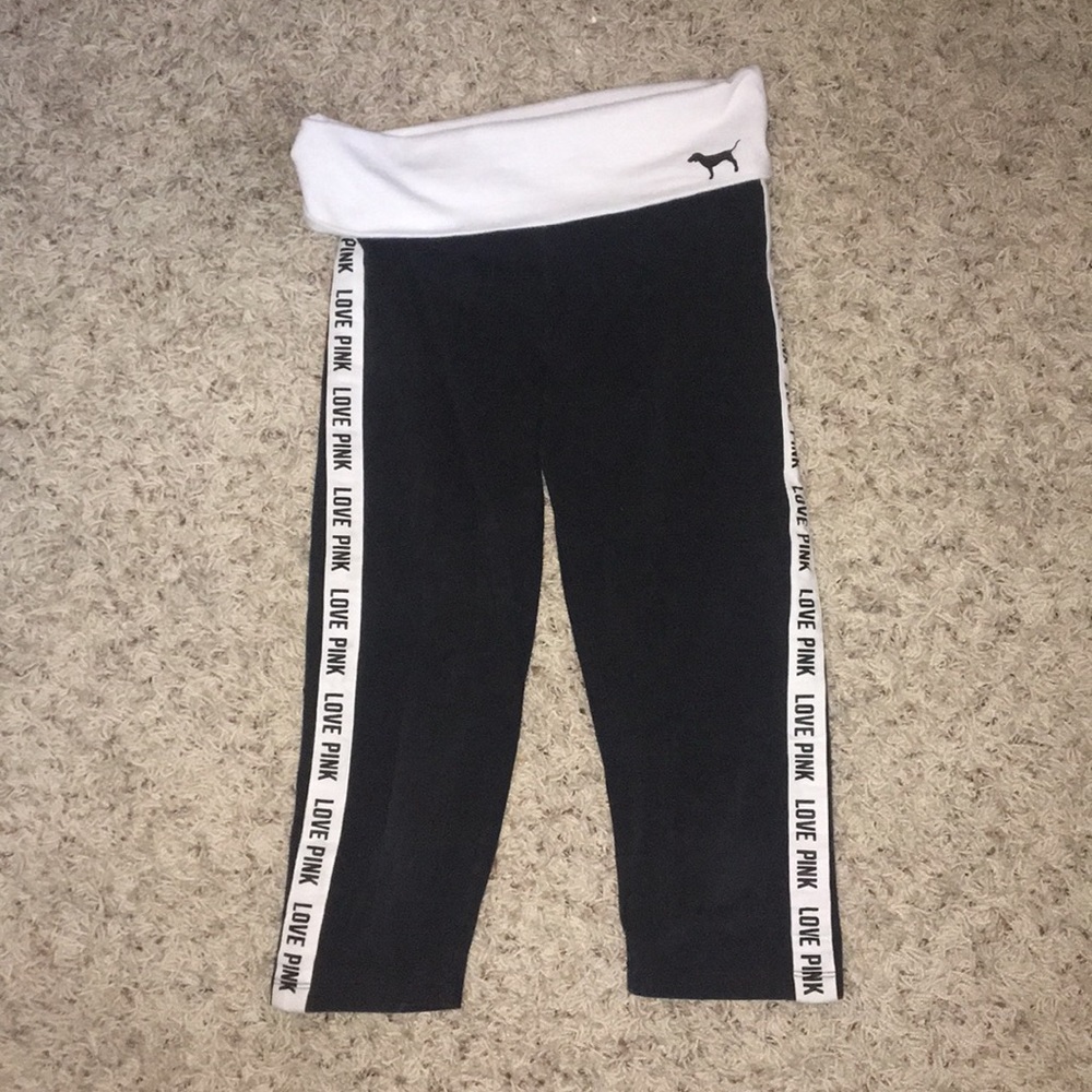 Pink yoga leggings